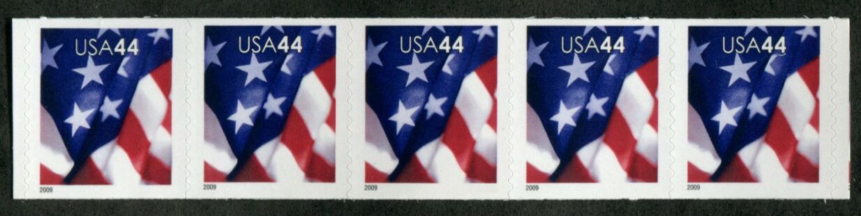 US Stamp #4392 MNH – US Flag – Coil Strip of 5