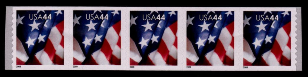 US Stamp #4393 MNH – US Flag – Coil Strip of 5